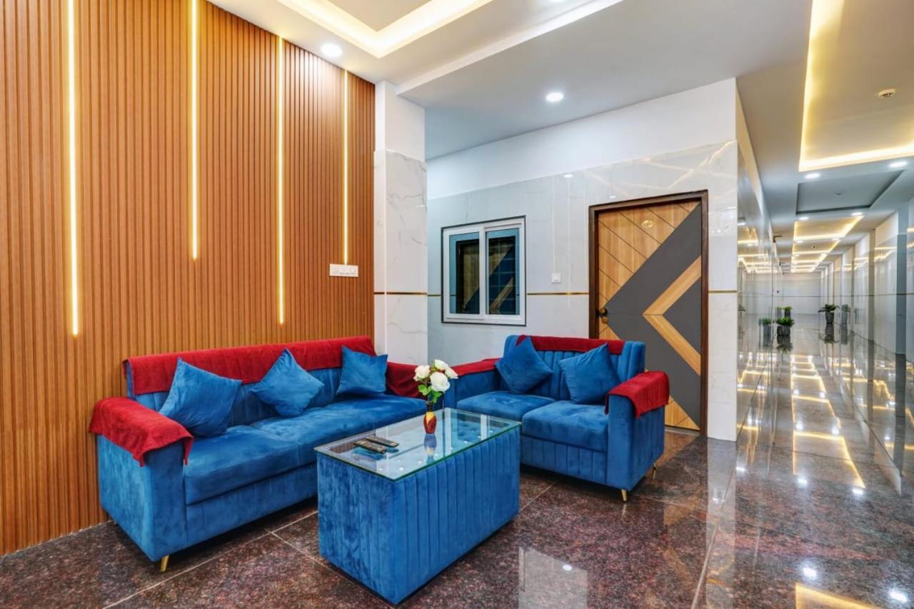 Hotel Sky Blue And Suites Bangalore Exterior foto